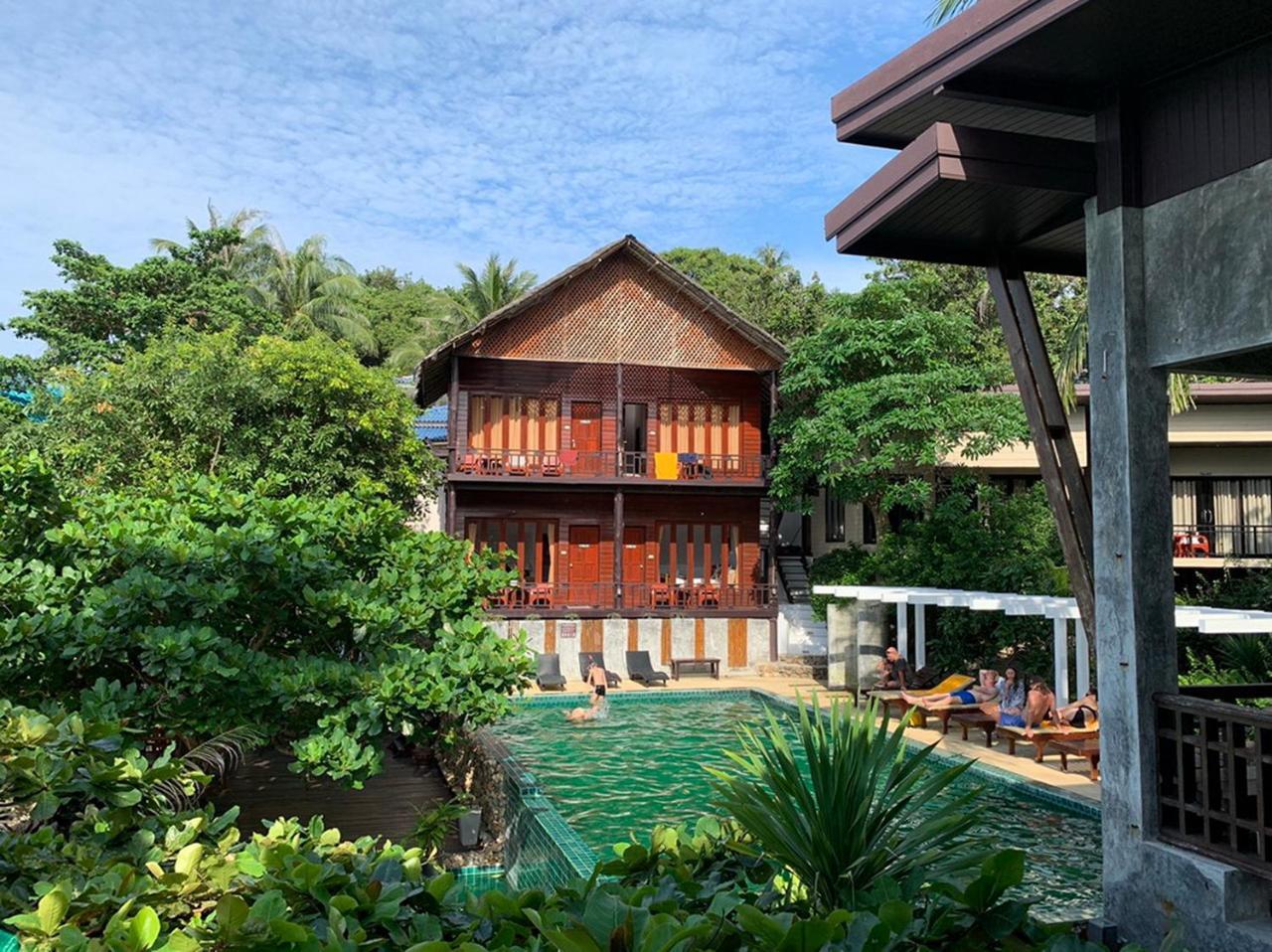West Coast Beach Resort Ko Pha Ngan Bagian luar foto